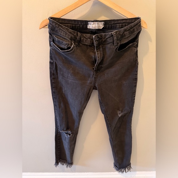 Free People Charcoal Skinny Jeans - Picture 2 of 4